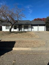 Building Photo - 3414 Kingston Rd