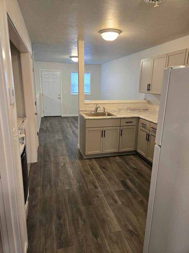 Building Photo - 221 Barre St