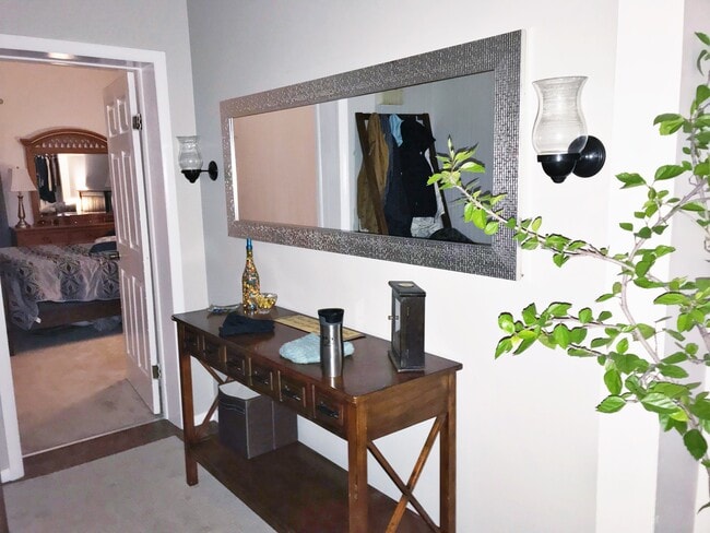 Entry - 146 Adams St