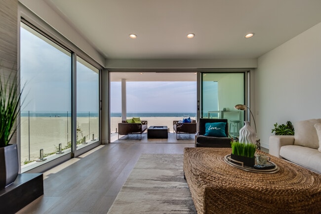 Building Photo - 1 Eastwind St