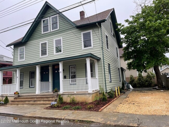 Building Photo - 11 Deforrest Ave