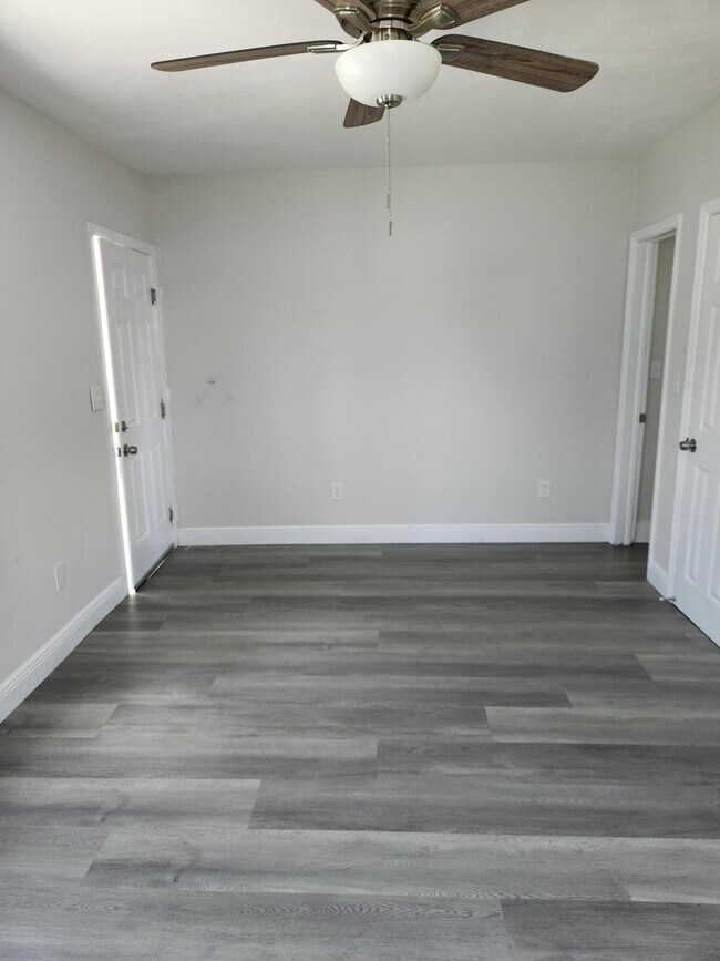 Foto del edificio - 405 2nd Ave S