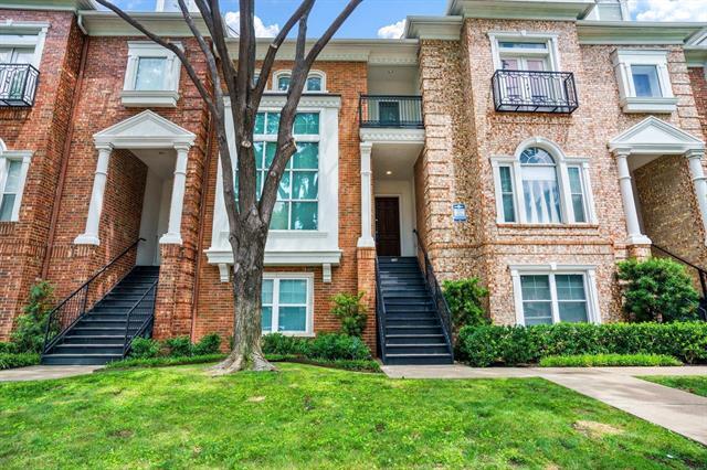 Foto principal - 2205 Canton St