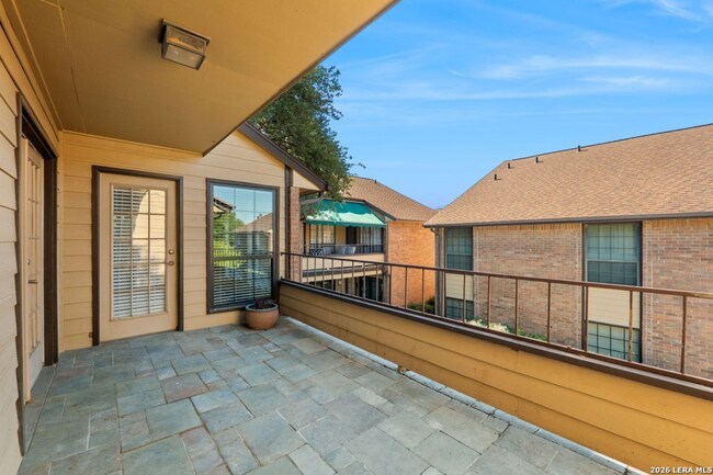 Building Photo - 3605 Hidden Dr