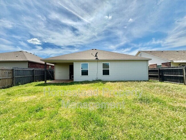 Building Photo - 5616 S. Gadwall Rd.