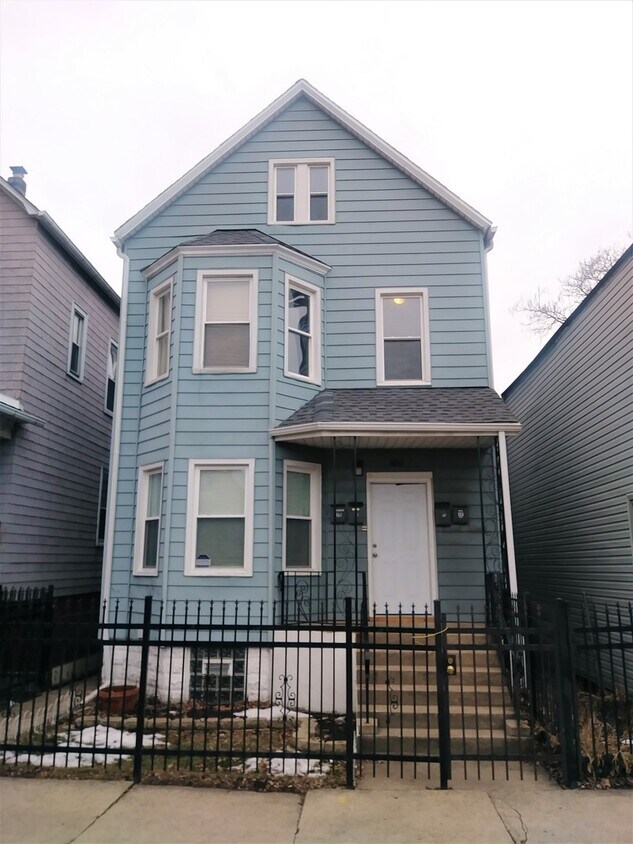 8602 S Muskegon Ave, Chicago, IL 60617 House Rental in Chicago, IL