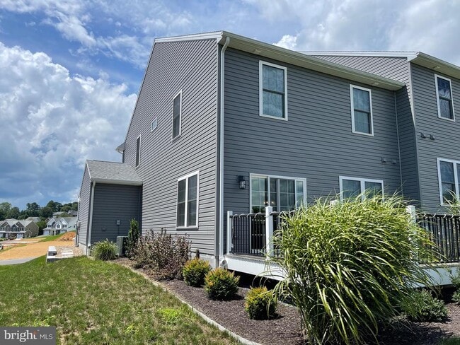 Building Photo - 11220 Gopher Dr N