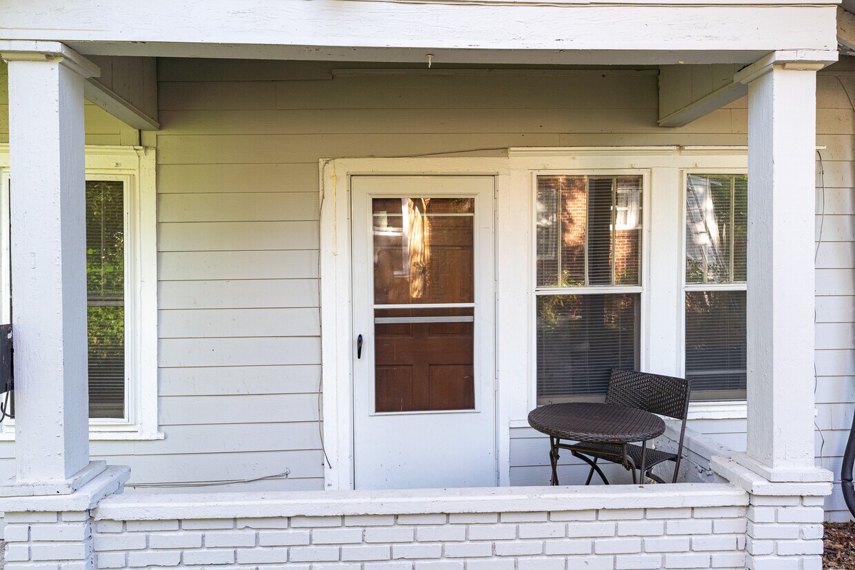 Foto principal - 850 Custer St