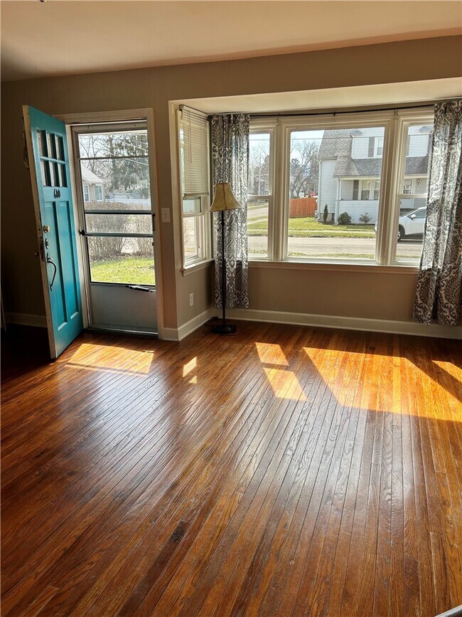 Foto del edificio - 600 McDowell Pl