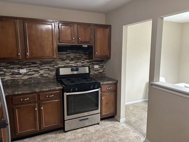 Building Photo - 7030 Park Ln Ct