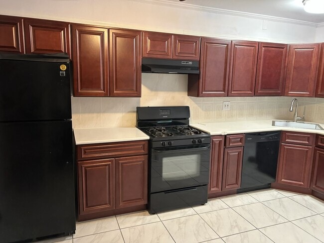 Building Photo - 5306 Avenue H