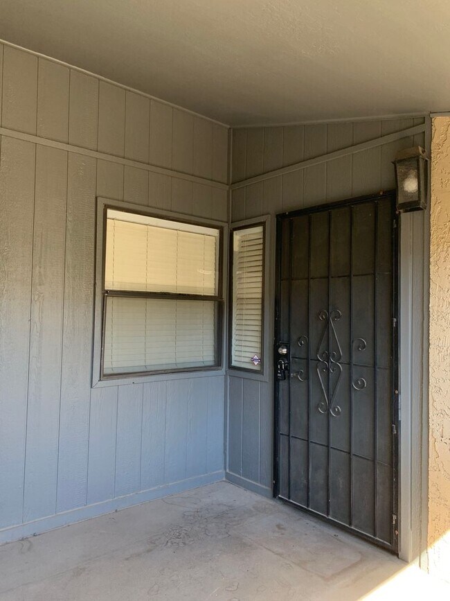 Foto del edificio - Great 2 Bedroom 2 Bathroom Split Floorplan...
