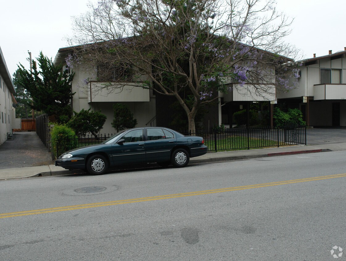Primary Photo - 3756 Poinciana Dr
