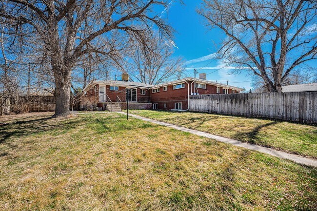 Foto del edificio - Lovely Wheat Ridge Home Very Spacious!