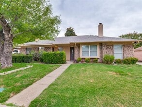 Building Photo - 3006 Post Oak Dr