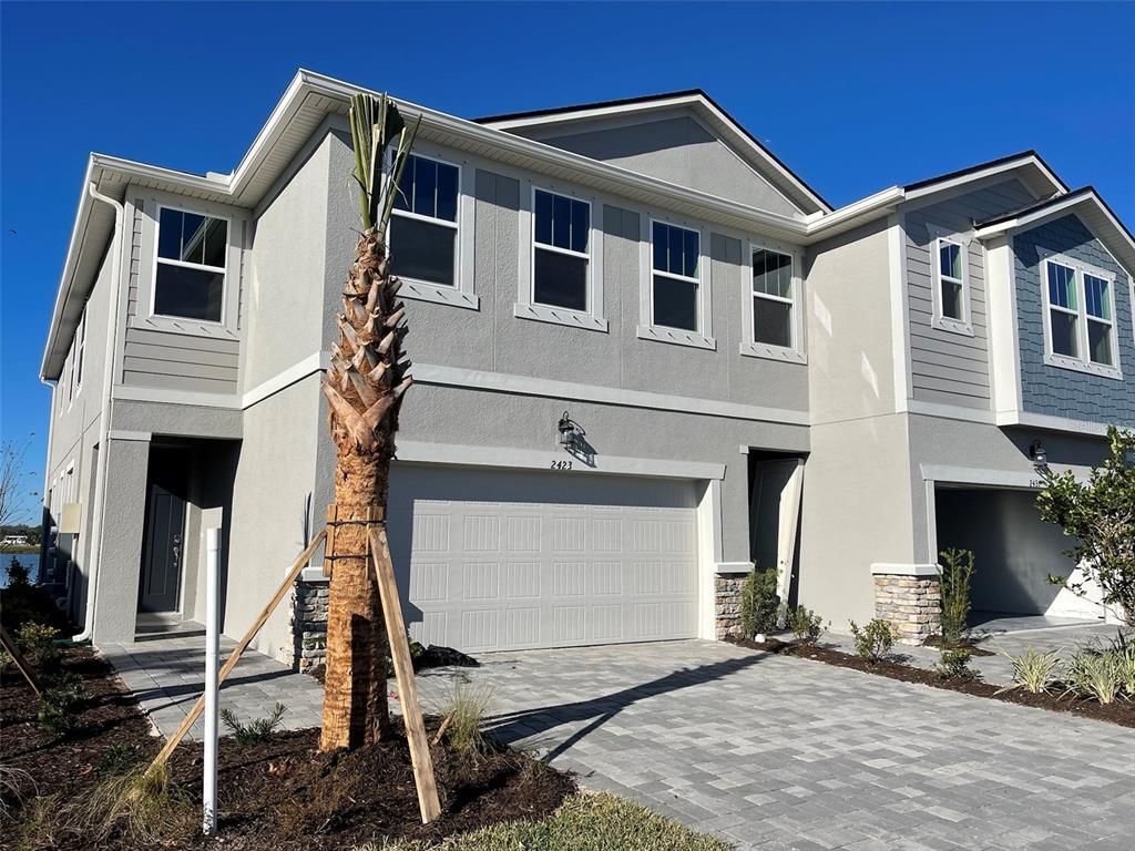 Foto principal - 2423 Arbor Wind Dr
