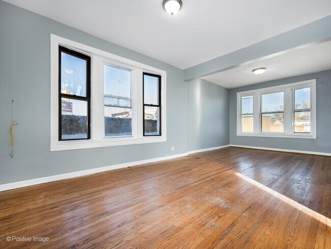 Foto del edificio - 4024 N Kedzie Ave