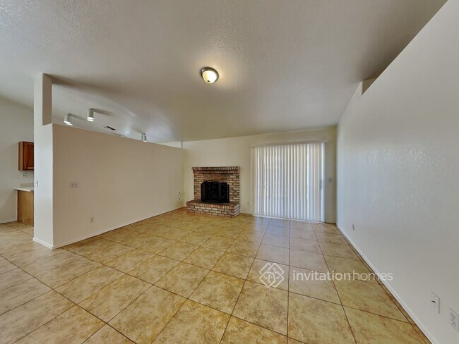 Building Photo - 8408 N 107th Ln