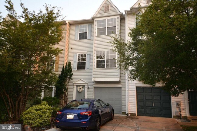 Foto del edificio - 1330 Hampshire Dr