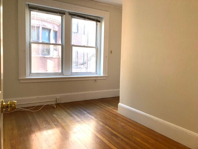 Foto del edificio - 12 Fairfield St