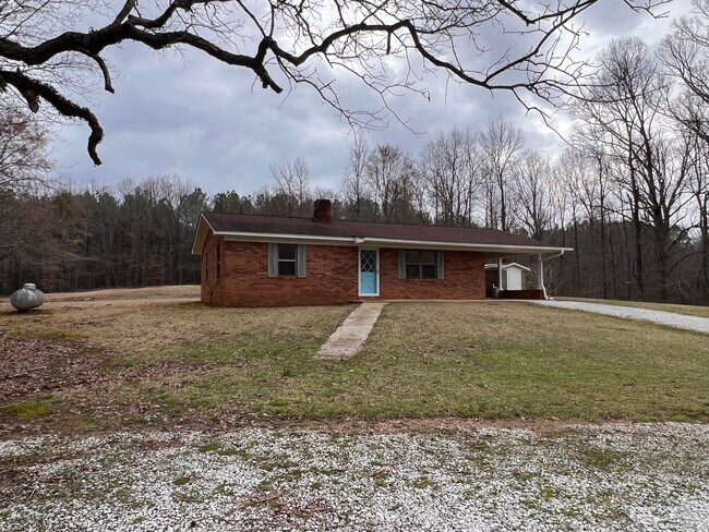Building Photo - 1023 County Road 252
