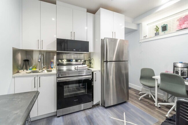 Photo du bâtiment - 3164 Venables St