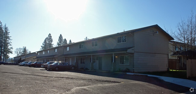Building Photo - Broadway Park Apartments
