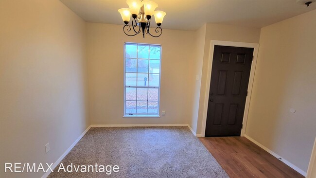 Foto del edificio - 3 br, 2 bath House - 2104 KIRBY SMITH