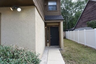 Building Photo - 7656 Jana Ln S