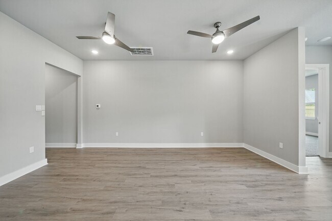 Foto del edificio - 3502 McBride St