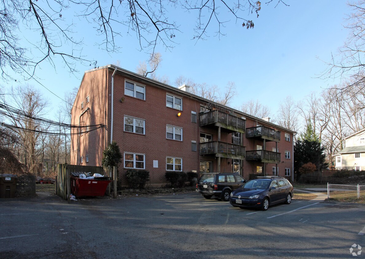 Foto principal - 7216 Flower Ave