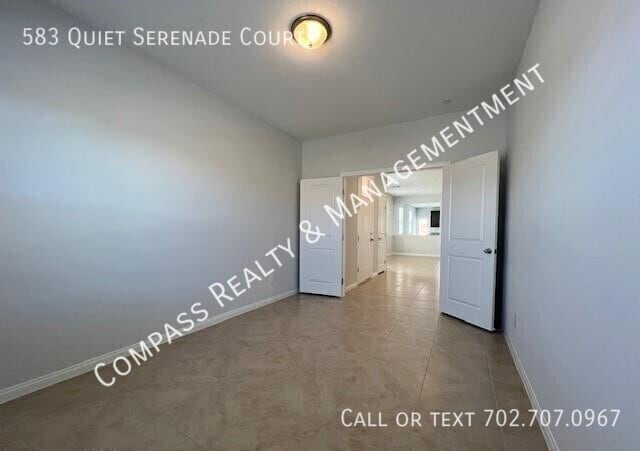 Foto del edificio - 583 Quiet Serenade Ct