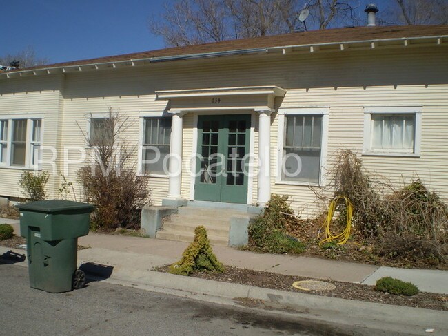 Building Photo - 734 E Halliday St