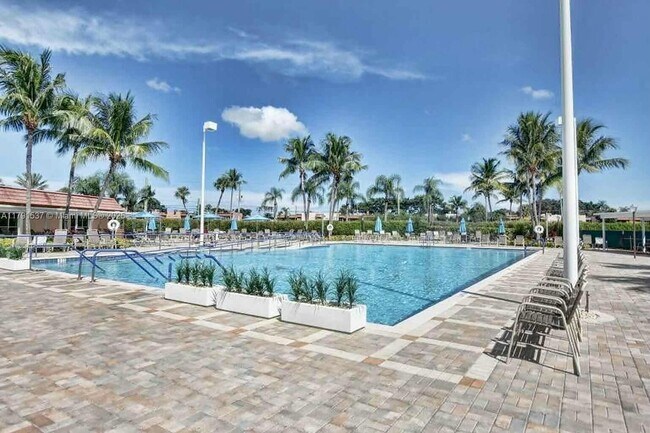 Foto del edificio - 98 Normandy Ln