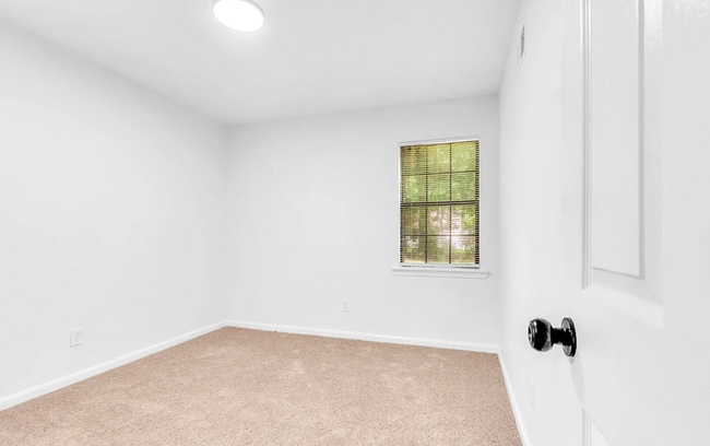 Foto del edificio - 2919 Normandy Dr