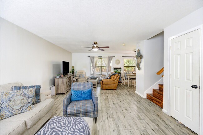 Building Photo - 21018 Fox Walk Trail