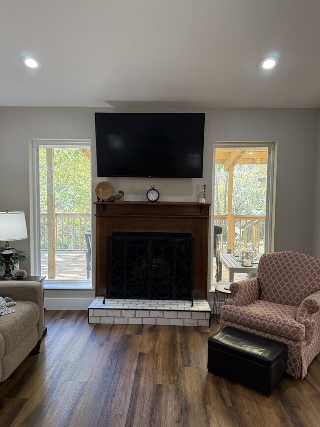 Sala de estar - 3765 Atlanta Pl