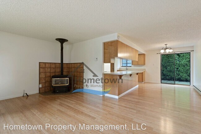 Building Photo - 3 br, 2 bath House - 10373 N Sunview Ln