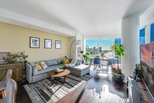 Foto del edificio - 77 Hudson St