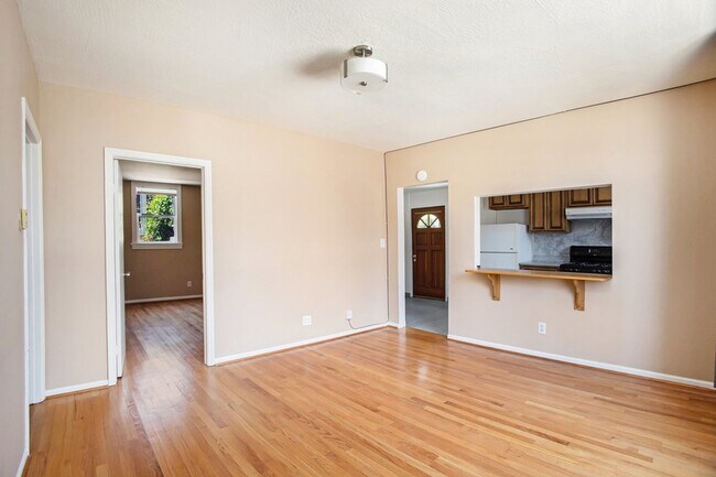 Foto del edificio - 1405 Sherman Street - 2 bedroom | 2 bath |...