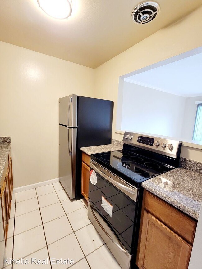 Foto del edificio - 1 br, 1 bath House - 440 N. Civic Dr. #406