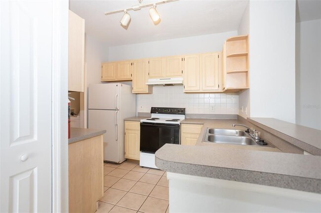 Foto del edificio - 8811 Dunes Ct