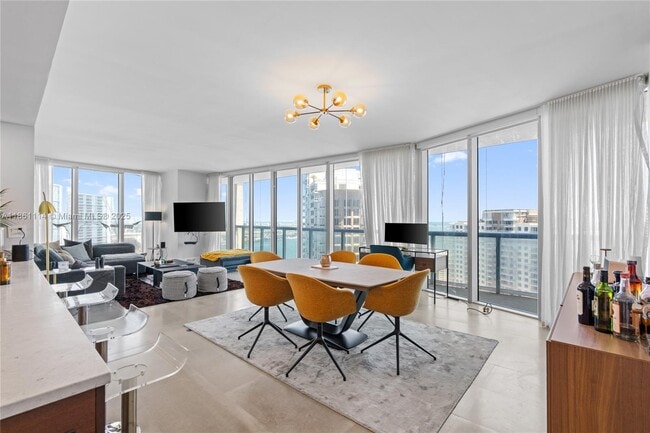 Building Photo - 465 Brickell Ave
