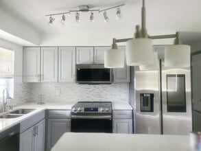 Building Photo - 1502 W Emmett St