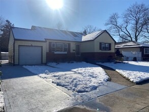 Building Photo - 62 Harold Ave