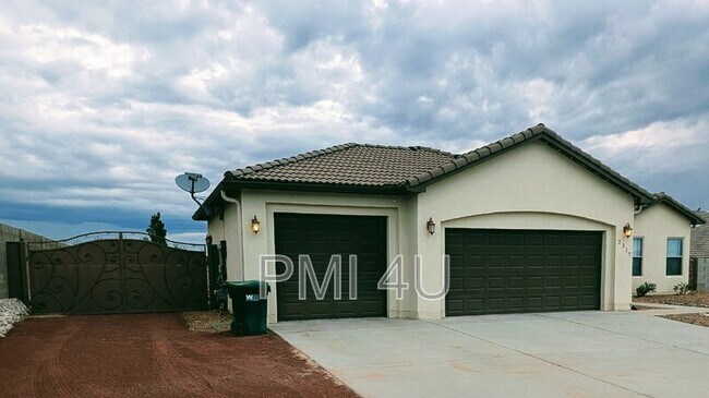 Foto del edificio - 2317 Garden Rd NE