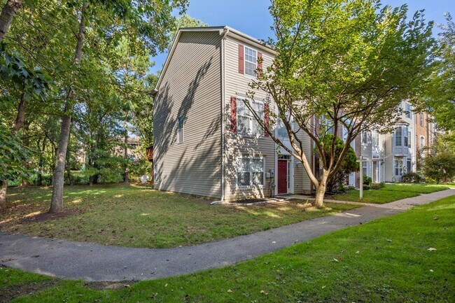 Foto del edificio - 7022 Dasher Farm Ct