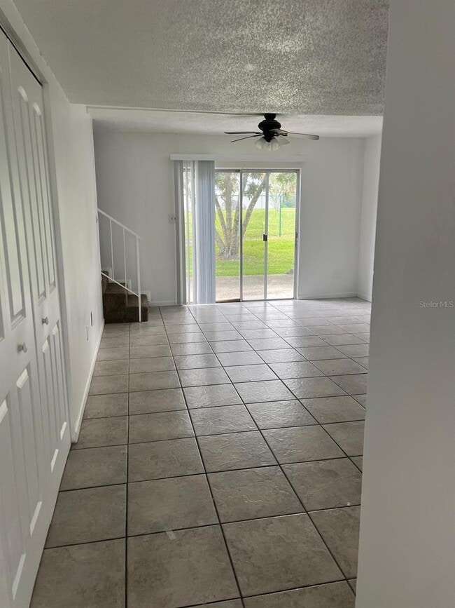 Foto del edificio - 1611 SE 25th St