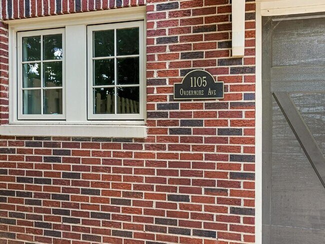 Building Photo - 1105 Ordermore Ave