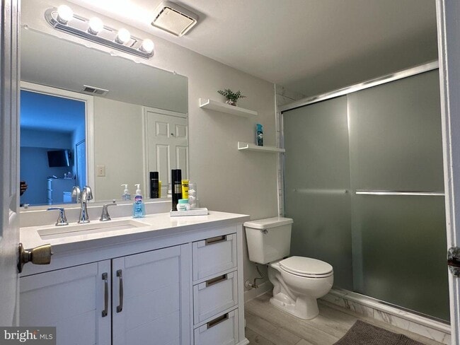 Building Photo - 9555 Battery Heights Blvd